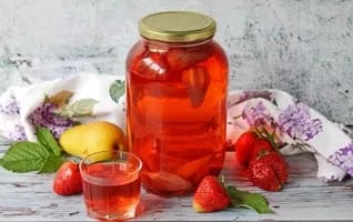 Strawberry compote with a pear for the winter