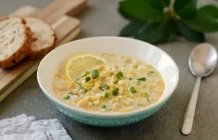 Lemon soup with rice