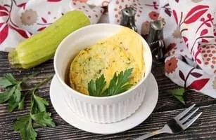 Zucchini omelet in the microwave