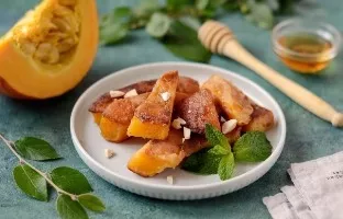 Baked pumpkin with honey