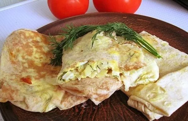 Lavash with cheese, egg and dill