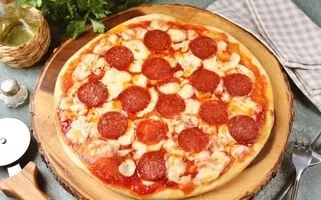 Pepperoni Pizza with Mozzarella