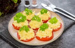 Tomatoes under the cheese cap