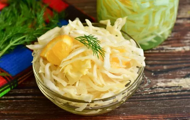 Sauerkraut with orange