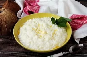 Rice porridge with coconut and condensed milk