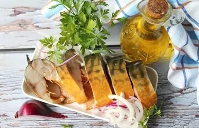 Marinating mackerel in a bottle