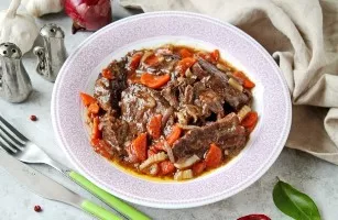 Stewed beef cheeks