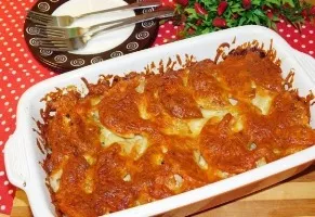 Casserole with meat and cheese