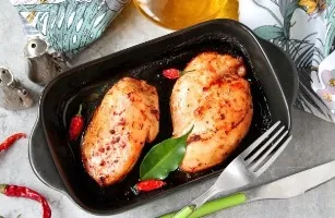 Chicken breast with mustard and honey in the oven